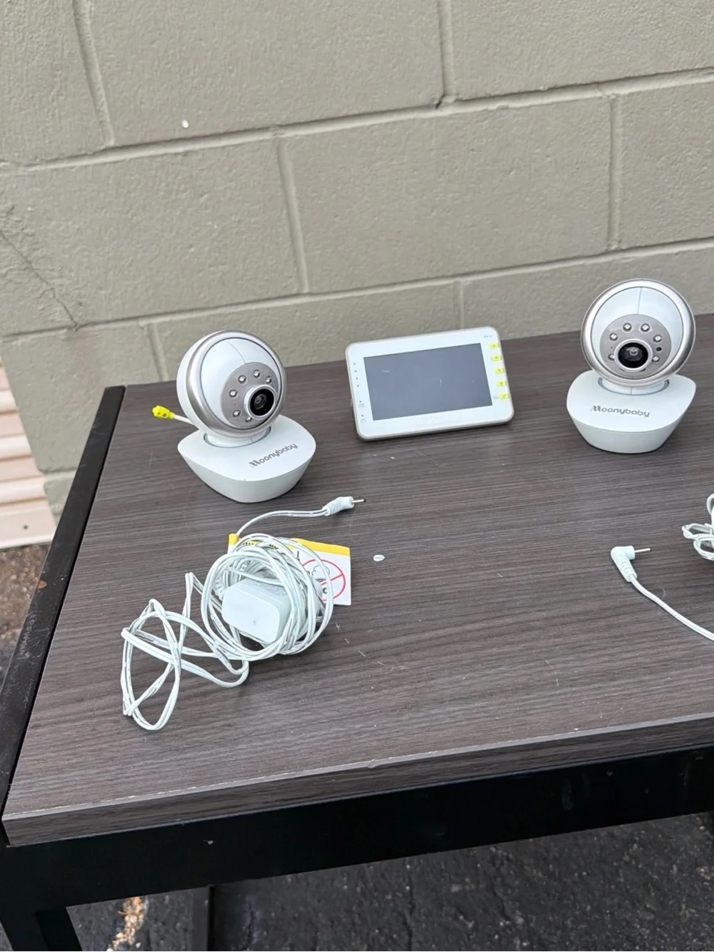 Moonybaby 55812 Video Baby Monitor 2 Cameras Split Screen Night Vision - WORKS